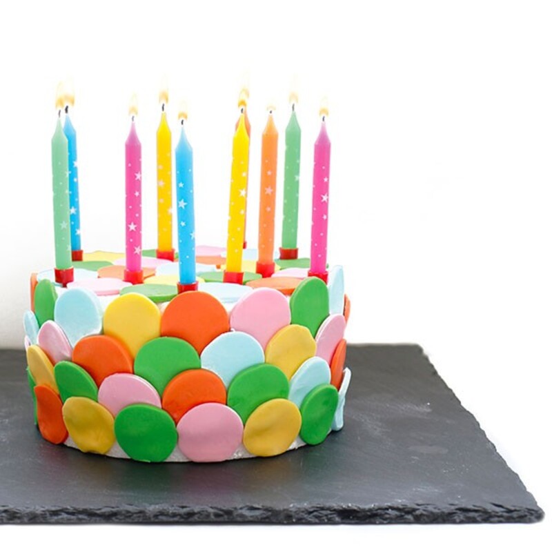 Bougies d'anniversaire pour gâteau avec socle à piquer dans le