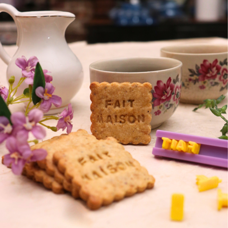 Kit tampons à biscuits chiffres et lettre ambiance